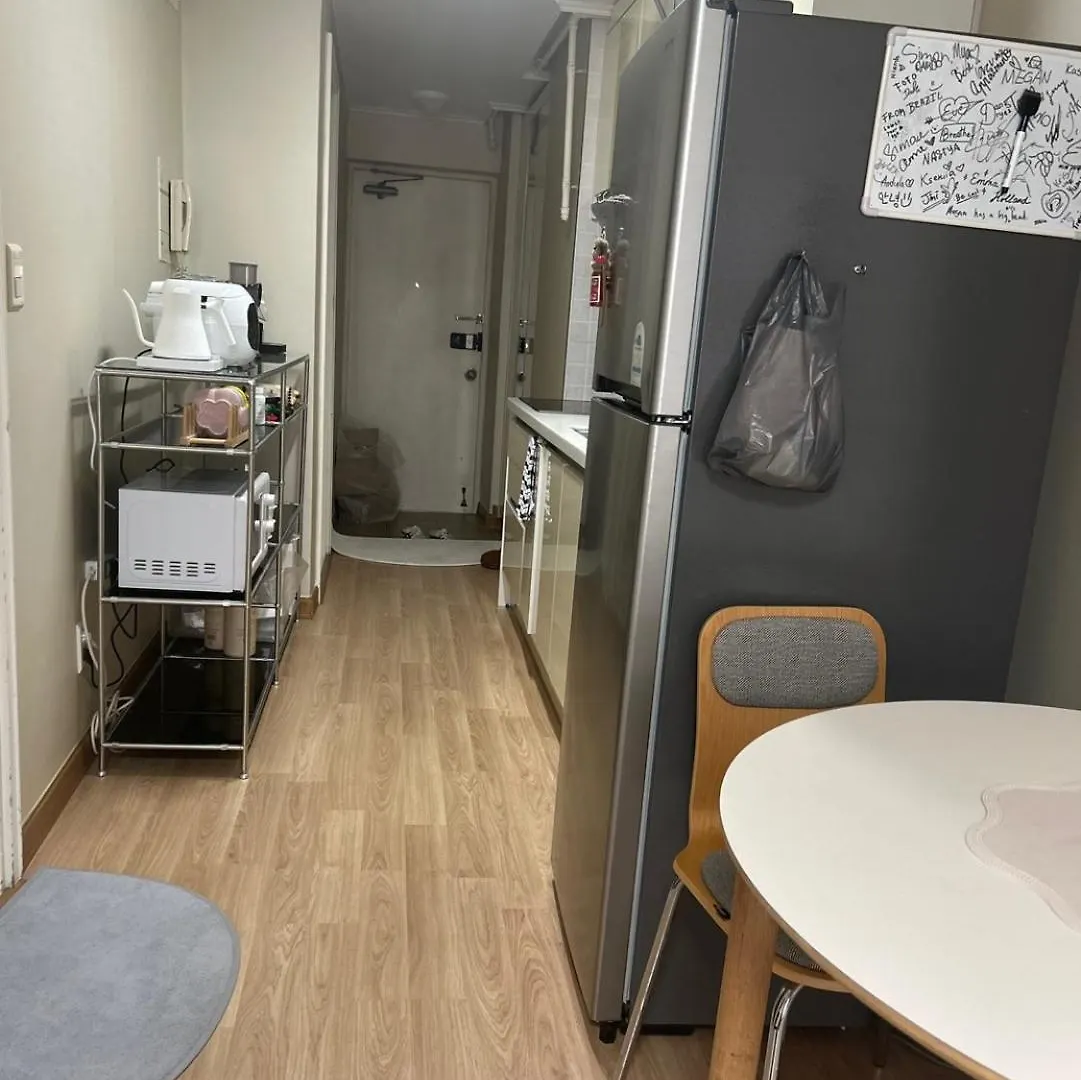 Apartment Garosugil Apt Seoul